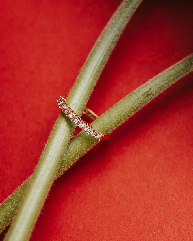 ANELLO VERETTA IN ORO 18 KT CON DIAMANTI